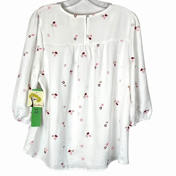 NWT's Size Petite M Fig & Flower Womens Heart Print Blouse - Picture 3 of 15